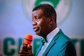 Adeboye's Blunt Apology: Not Paying Tithes Won't Lead You to Hell